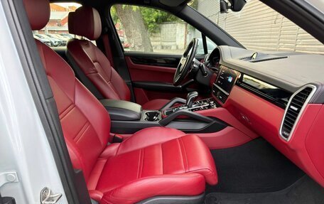 Porsche Cayenne III, 2021 год, 7 847 000 рублей, 24 фотография