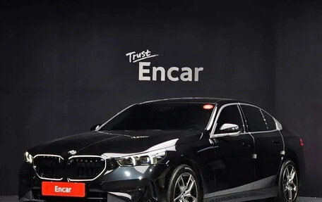 BMW 5 серия, 2023 год, 5 500 000 рублей, 1 фотография