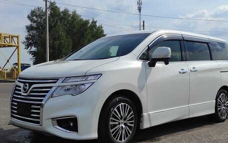 Nissan Elgrand III, 2020 год, 3 425 000 рублей, 4 фотография