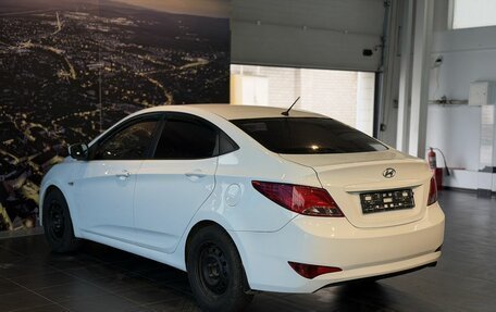 Hyundai Solaris II рестайлинг, 2015 год, 988 700 рублей, 4 фотография