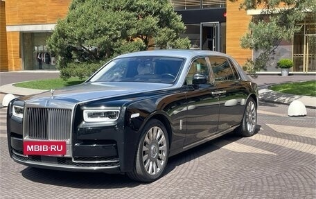 Rolls-Royce Phantom VIII, 2018 год, 43 000 000 рублей, 8 фотография