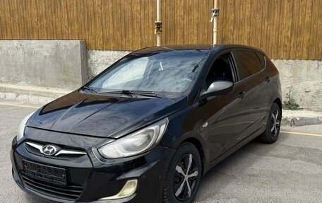 Hyundai Solaris II рестайлинг, 2011 год, 845 000 рублей, 3 фотография