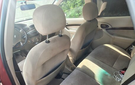 Ford Focus IV, 2000 год, 230 000 рублей, 13 фотография