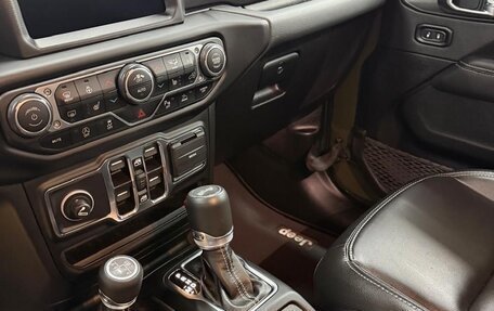 Jeep Wrangler, 2023 год, 6 350 000 рублей, 13 фотография