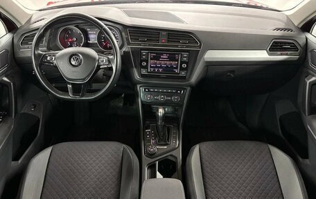 Volkswagen Tiguan II, 2018 год, 2 249 000 рублей, 9 фотография