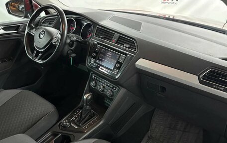 Volkswagen Tiguan II, 2018 год, 2 249 000 рублей, 12 фотография