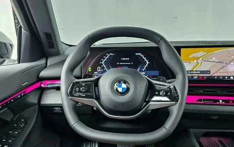 BMW 5 серия, 2023 год, 5 500 000 рублей, 9 фотография
