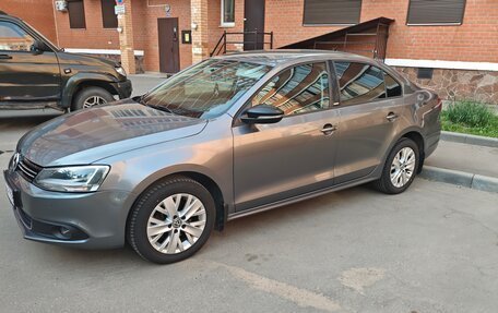 Volkswagen Jetta VI, 2014 год, 1 100 000 рублей, 3 фотография