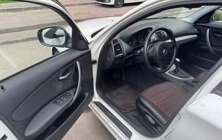 BMW 1 серия, 2011 год, 1 300 000 рублей, 18 фотография