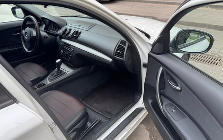 BMW 1 серия, 2011 год, 1 300 000 рублей, 20 фотография