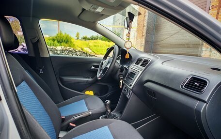 Volkswagen Polo VI (EU Market), 2013 год, 700 000 рублей, 11 фотография