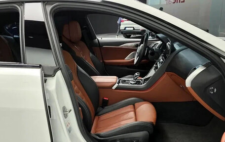 BMW 8 серия, 2023 год, 8 900 000 рублей, 7 фотография
