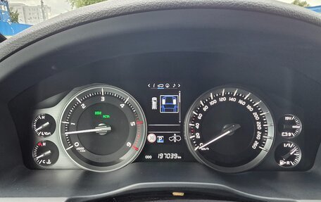 Toyota Land Cruiser 200, 2019 год, 7 650 000 рублей, 1 фотография