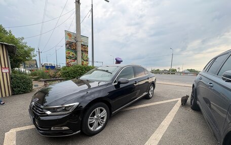 Volkswagen Passat B8 рестайлинг, 2016 год, 1 800 000 рублей, 3 фотография