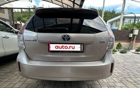 Toyota Prius Alpha I (ZVW40/41), 2019 год, 2 000 000 рублей, 4 фотография