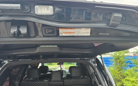 Toyota Land Cruiser 200, 2019 год, 7 650 000 рублей, 12 фотография