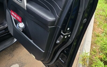 Toyota Land Cruiser 200, 2019 год, 7 650 000 рублей, 7 фотография