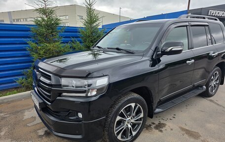 Toyota Land Cruiser 200, 2019 год, 7 650 000 рублей, 22 фотография