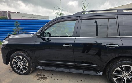 Toyota Land Cruiser 200, 2019 год, 7 650 000 рублей, 21 фотография