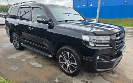 Toyota Land Cruiser 200, 2019 год, 7 650 000 рублей, 24 фотография