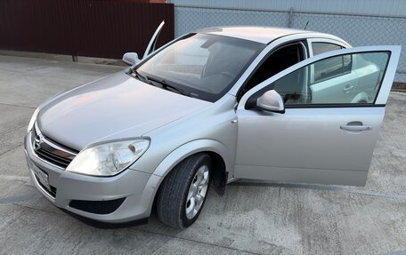 Opel Astra H, 2010 год, 635 000 рублей, 3 фотография