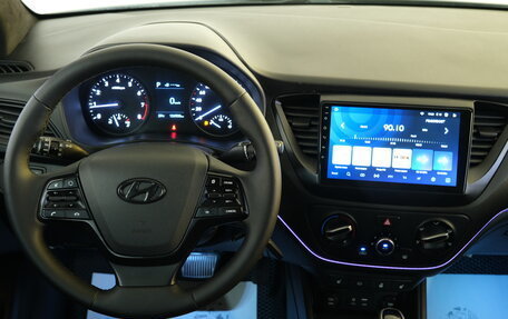 Hyundai Solaris II рестайлинг, 2017 год, 1 279 000 рублей, 11 фотография
