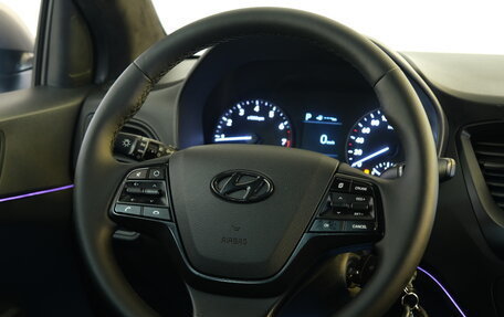Hyundai Solaris II рестайлинг, 2017 год, 1 279 000 рублей, 12 фотография