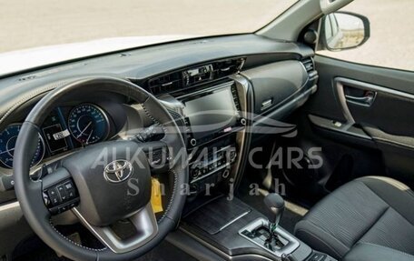 Toyota Fortuner II, 2026 год, 4 700 000 рублей, 11 фотография