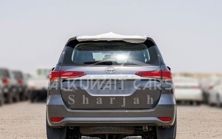 Toyota Fortuner II, 2026 год, 4 700 000 рублей, 5 фотография