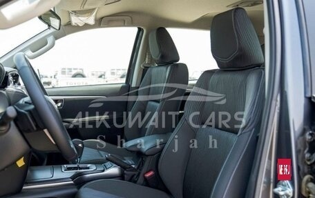 Toyota Fortuner II, 2026 год, 4 700 000 рублей, 13 фотография