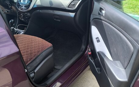 Hyundai Solaris II рестайлинг, 2011 год, 500 000 рублей, 9 фотография