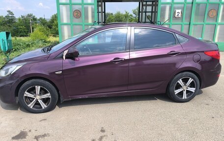Hyundai Solaris II рестайлинг, 2011 год, 500 000 рублей, 6 фотография