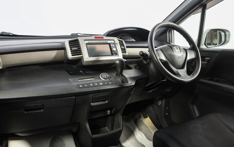 Honda Freed I, 2010 год, 999 000 рублей, 10 фотография