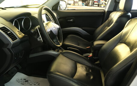 Mitsubishi Outlander III рестайлинг 3, 2011 год, 1 449 000 рублей, 8 фотография