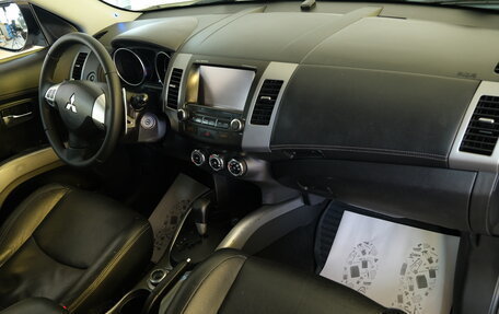 Mitsubishi Outlander III рестайлинг 3, 2011 год, 1 449 000 рублей, 18 фотография
