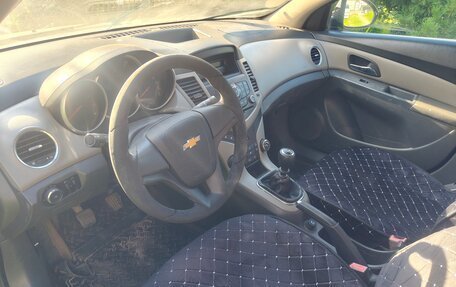 Chevrolet Cruze II, 2010 год, 230 000 рублей, 5 фотография