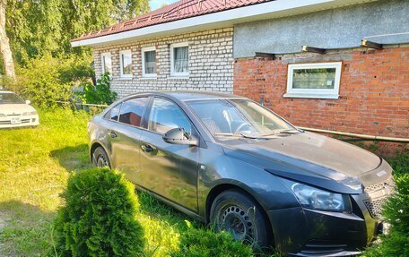 Chevrolet Cruze II, 2010 год, 230 000 рублей, 2 фотография