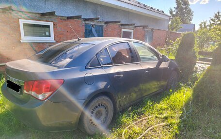 Chevrolet Cruze II, 2010 год, 230 000 рублей, 3 фотография