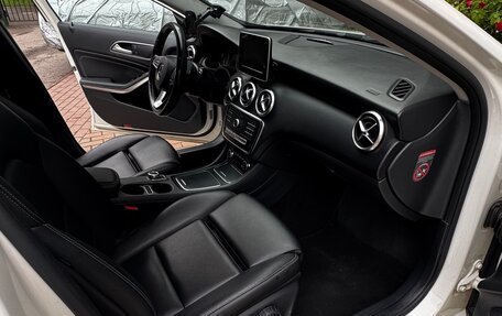 Mercedes-Benz A-Класс, 2015 год, 1 500 000 рублей, 8 фотография