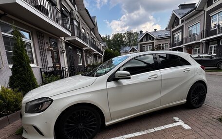 Mercedes-Benz A-Класс, 2015 год, 1 500 000 рублей, 2 фотография