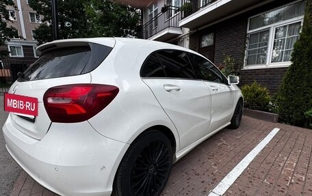 Mercedes-Benz A-Класс, 2015 год, 1 500 000 рублей, 10 фотография