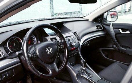 Honda Accord VIII рестайлинг, 2011 год, 1 125 000 рублей, 18 фотография