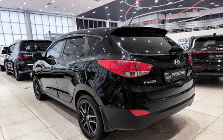 Hyundai ix35 I рестайлинг, 2011 год, 950 000 рублей, 8 фотография