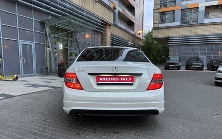 Mercedes-Benz C-Класс, 2010 год, 1 300 000 рублей, 7 фотография