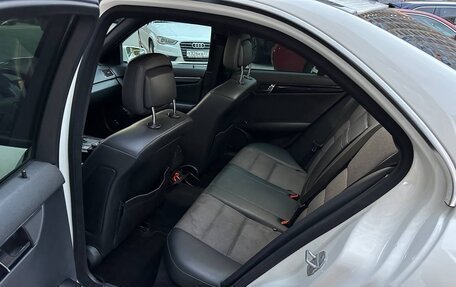 Mercedes-Benz C-Класс, 2010 год, 1 300 000 рублей, 12 фотография