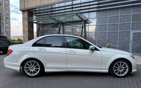 Mercedes-Benz C-Класс, 2010 год, 1 300 000 рублей, 9 фотография