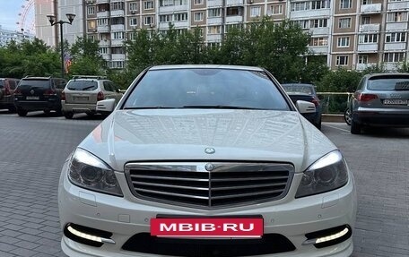 Mercedes-Benz C-Класс, 2010 год, 1 300 000 рублей, 2 фотография