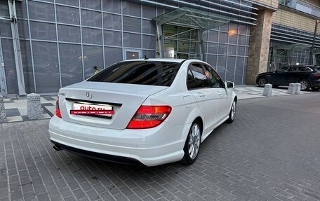 Mercedes-Benz C-Класс, 2010 год, 1 300 000 рублей, 8 фотография