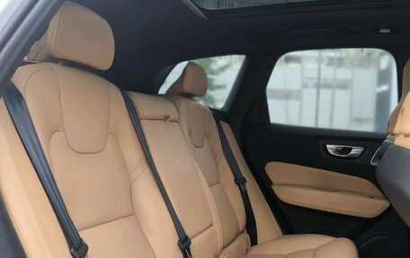 Volvo XC60 II, 2024 год, 6 630 000 рублей, 10 фотография