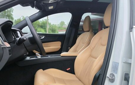 Volvo XC60 II, 2024 год, 6 630 000 рублей, 8 фотография